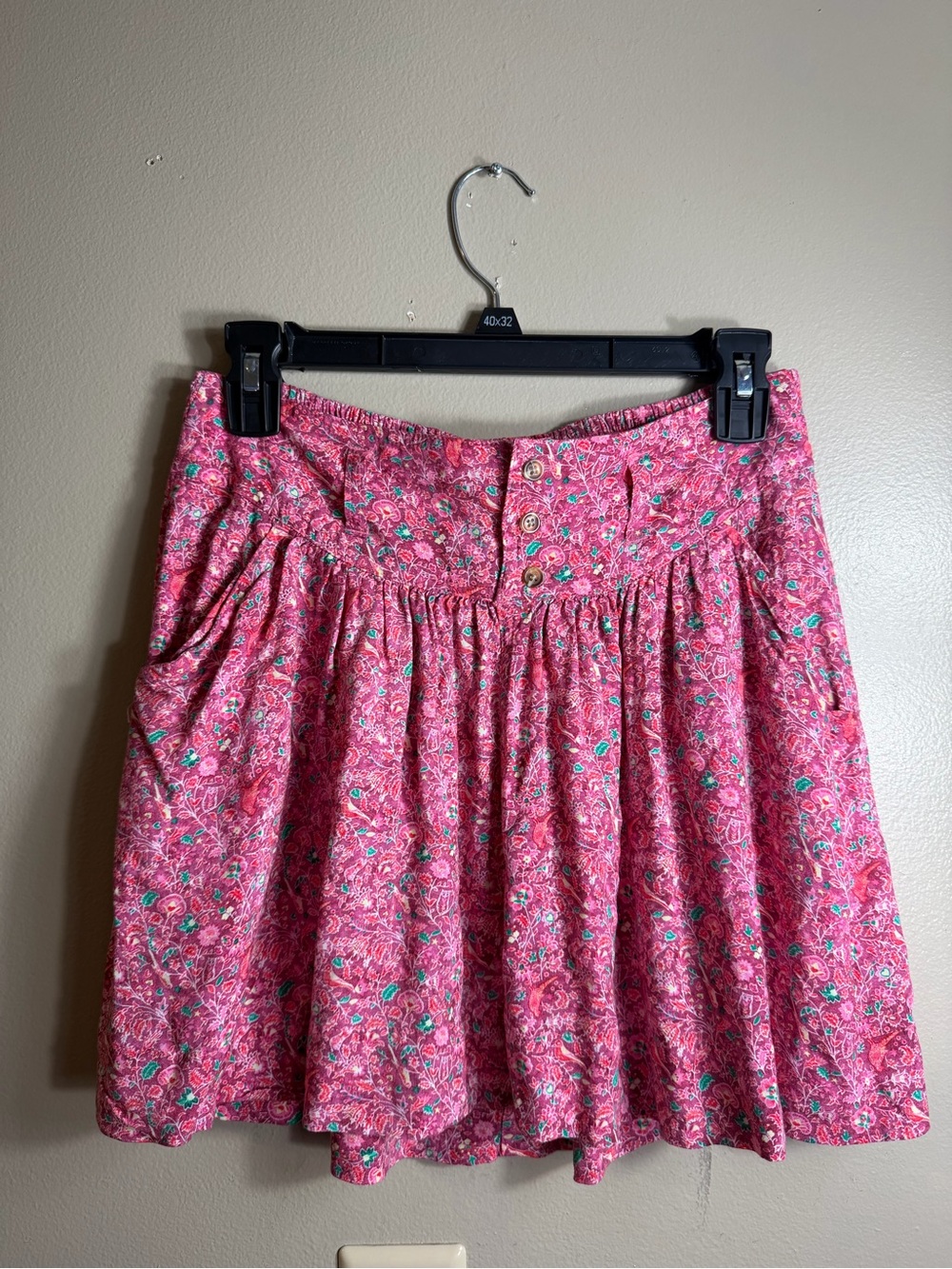 American Eagle Pink Floral Mini Skirt Pockets Smocked Back Size M